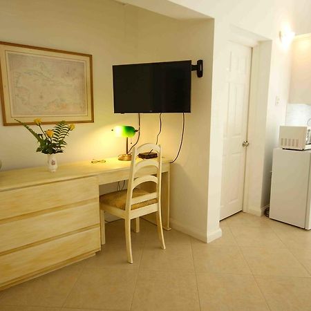 Cattleya Luxury Suites Kingston Esterno foto