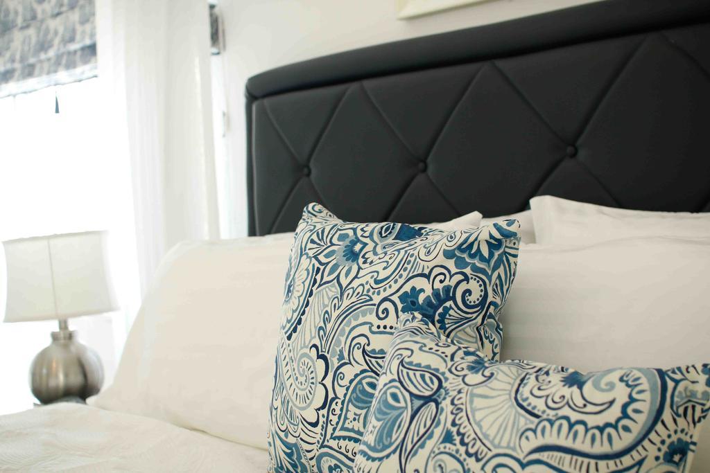 Cattleya Luxury Suites Kingston Camera foto