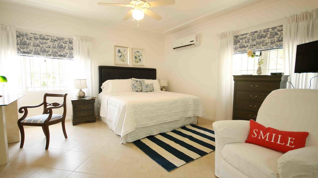 Cattleya Luxury Suites Kingston Camera foto